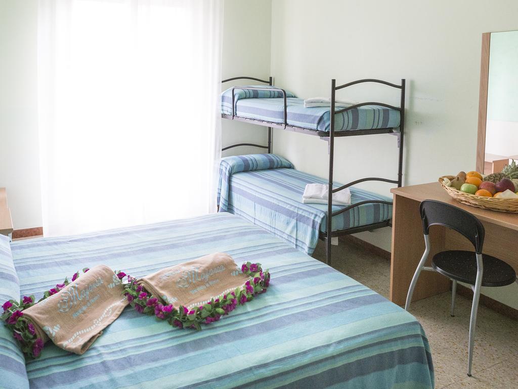 Hotel Majorca Римини Номер фото